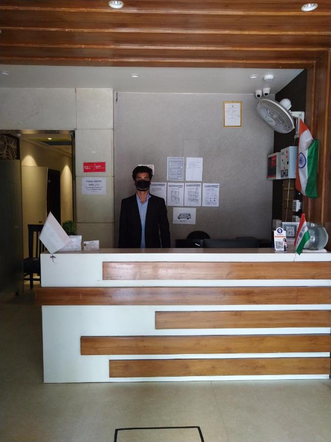 Hotel Megha Inn Lucknow Eksteriør billede