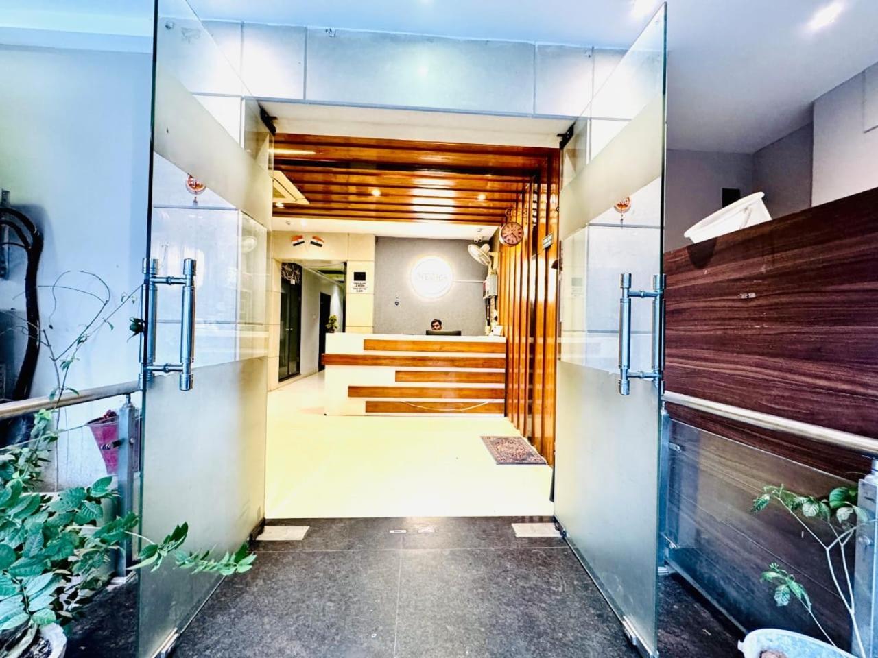 Hotel Megha Inn Lucknow Eksteriør billede